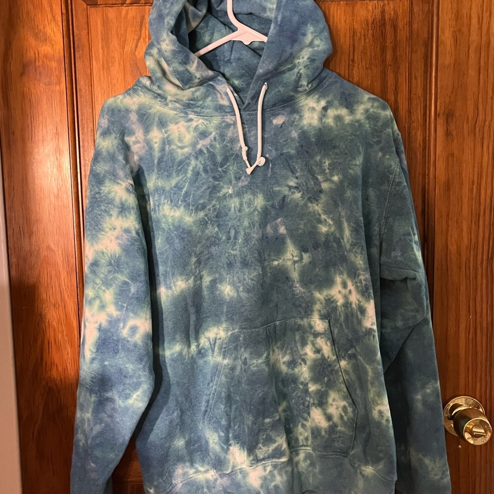 blue tie dyed women’s hoodie